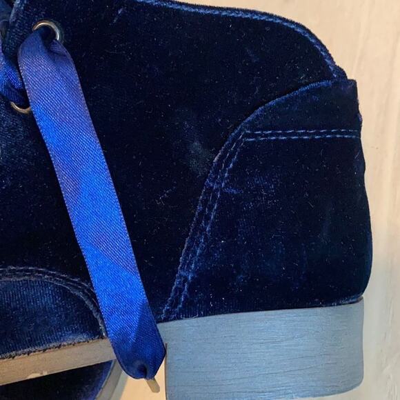Steven Madden blue suede boots - Picture 4 of 6